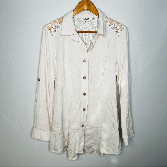 Simply Noelle Linen-Blend Roll-Tab Sleeve Lace Shoulder Button Shirt Size Medium - Picture 4 of 15